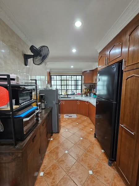 Terraced House for Sale in Bandar Kinrara Seksyen 5 (Bandar Kinrara) - Elyn Soo - Kitchen - PropertyGuru.com.my