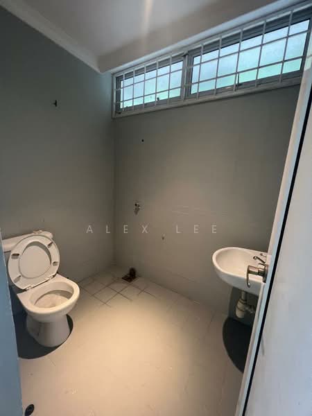 Rumah Banglo untuk Disewa di Ampang Jaya (Ampang) - Alex Lee - Bathroom - PropertyGuru.com.my