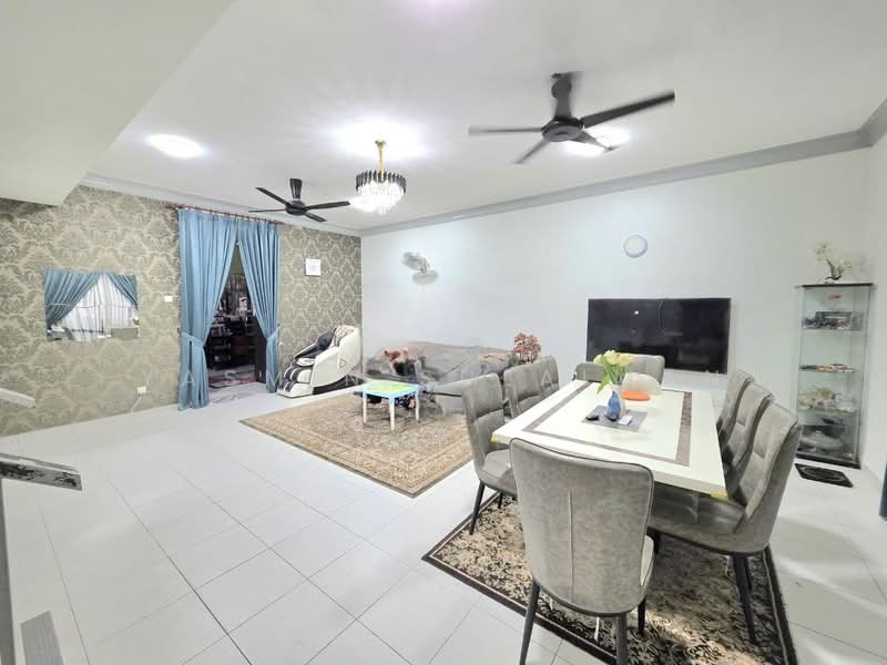 Rumah Teres 2-Tingkat untuk Dijual di Desa Coalfields (Sungai Buloh) - Yasmin Sulaiman - Living Room - PropertyGuru.com.my