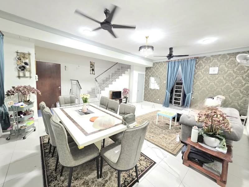 Rumah Teres 2-Tingkat untuk Dijual di Desa Coalfields (Sungai Buloh) - Yasmin Sulaiman - Living Room - PropertyGuru.com.my