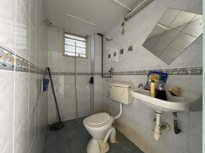 Apartment for Sale at Las Palmas (Rumbia) - Edward Kong. - Bathroom - PropertyGuru.com.my