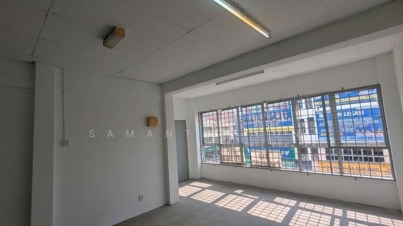 Shop / Office for Rent in Bandar Damai Perdana (Cheras) - Samantha Sun - Interior - PropertyGuru.com.my