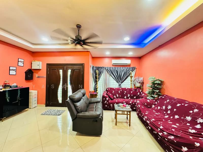 Rumah Teres 1 Tingkat untuk Dijual di Puchong (Selangor) - Yasmin Sulaiman - Living Room - PropertyGuru.com.my