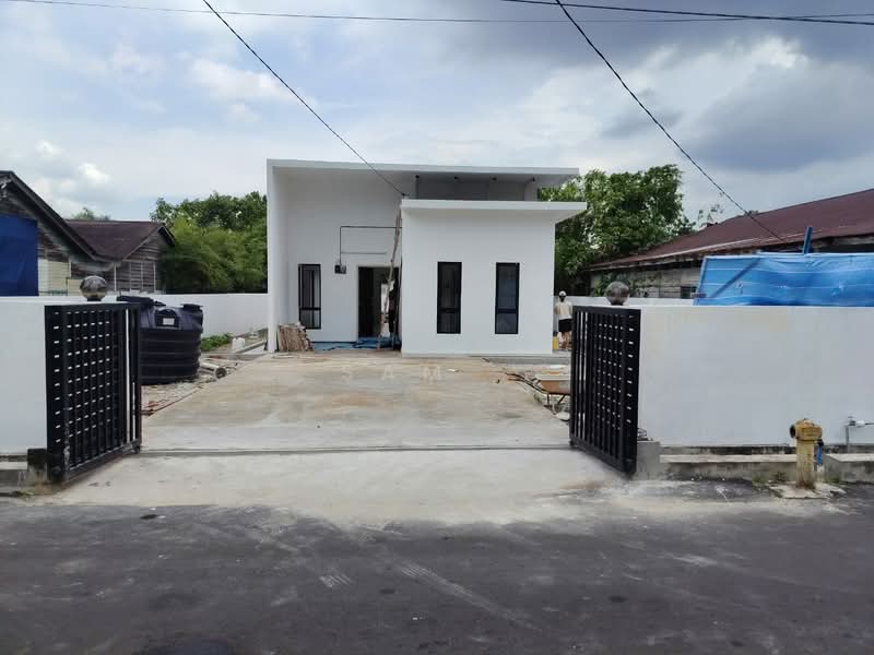 Rumah Banglo untuk Dijual di Kampung Menglembu Timur (Menglembu) - Sam . - Exterior - PropertyGuru.com.my