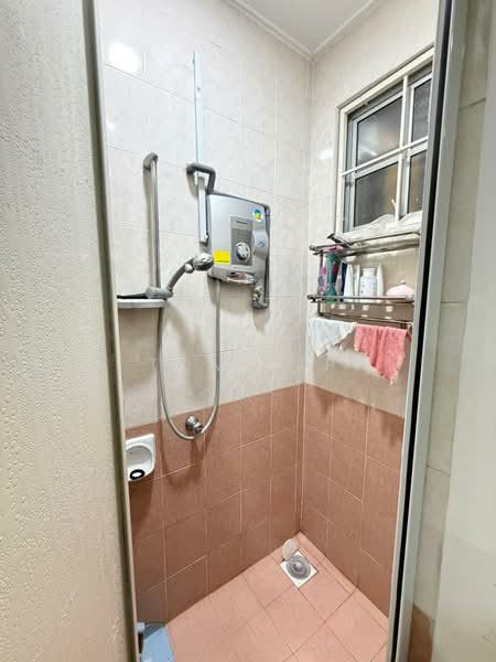 Rumah Banglo untuk Dijual di Kota Emerald (Rawang) - Tom Yip - Bathroom - PropertyGuru.com.my