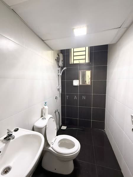 Apartment for Sale at The Pines Residence - KT Tan - Bathroom - PropertyGuru.com.my
