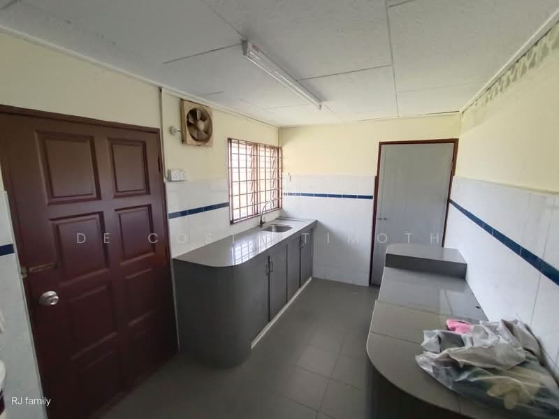 Rumah Berkembar untuk Dijual di Taman Bukit Serindit (Melaka City) - De Costa Timothy - PropertyGuru.com.my