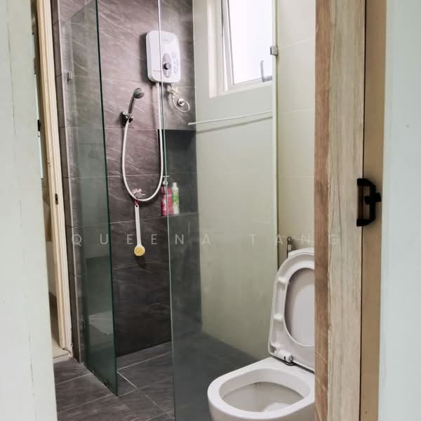 Condominium for Sale at La Thea Residences - Queena Tang - Bathroom - PropertyGuru.com.my