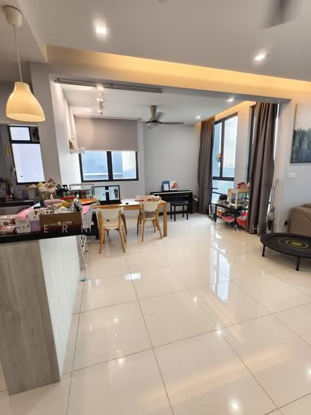 Kondominium untuk Dijual di The Z Residence - Ernest Chuah - Living Room - PropertyGuru.com.my