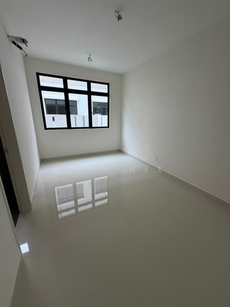 Rumah Berkembar untuk Dijual di Taman Sutera Utama (Skudai) - Reny Hee - PropertyGuru.com.my