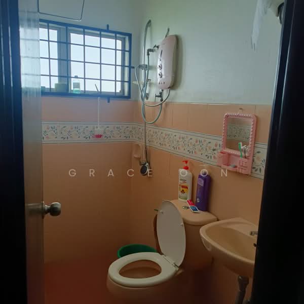 Semi-Detached House for Sale in Kota Warisan (Sepang) - Grace Oon - Bathroom - PropertyGuru.com.my