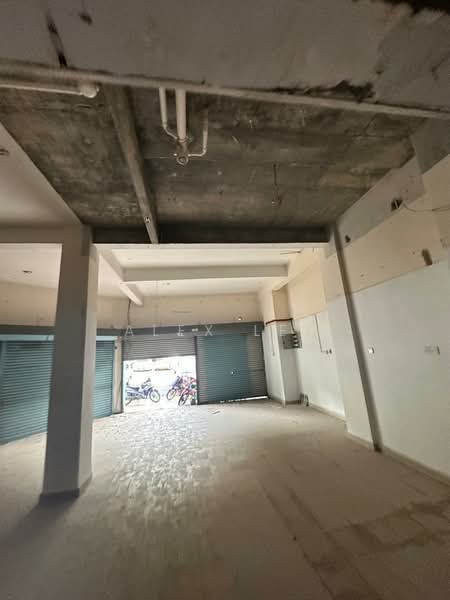 Shop for Rent in Kajang (Selangor) - Alex Lee - Interior - PropertyGuru.com.my