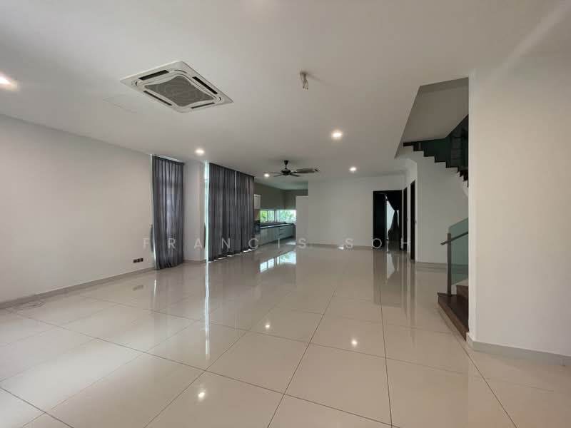 Semi-Detached House for Sale in Taman Damai Utama (Bandar Kinrara) - Francis Soh - Living Room - PropertyGuru.com.my