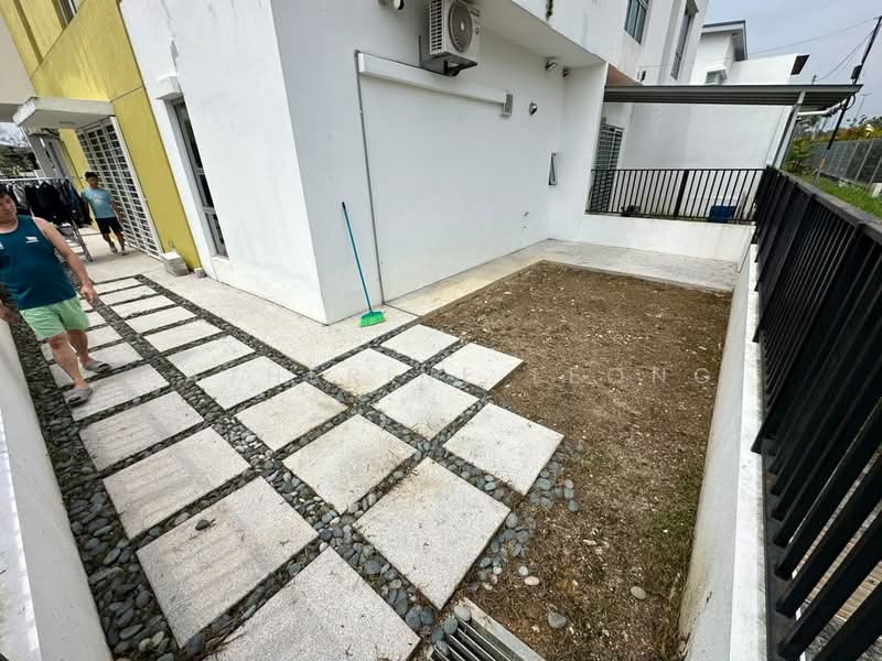 2-storey Terraced House for Sale in Bandar Tasik Puteri (Rawang) - Katherine Leong - Exterior - PropertyGuru.com.my