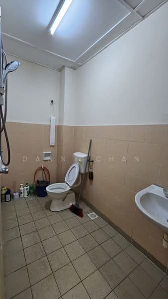 Rumah Teres 2 Tingkat untuk Dijual di Bandar Mahkota Cheras (Cheras) - Danny Chan - Bathroom - PropertyGuru.com.my