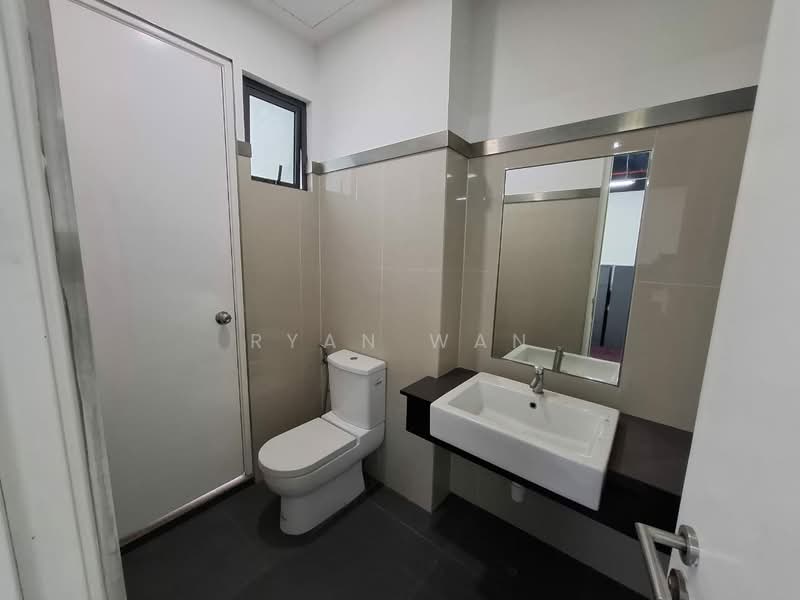 Office for Rent in Kampung Kerinchi (Bangsar South) (Kuala Lumpur) - Ryan Wan - Bathroom - PropertyGuru.com.my