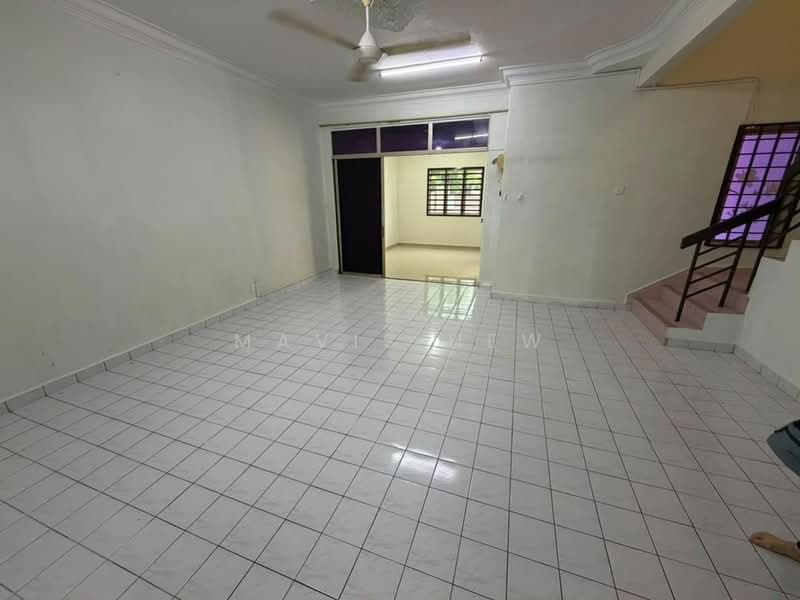 2-storey Terraced House for Rent in Taman Megah Ria (Masai) - Mavis Hew - Living Room - PropertyGuru.com.my