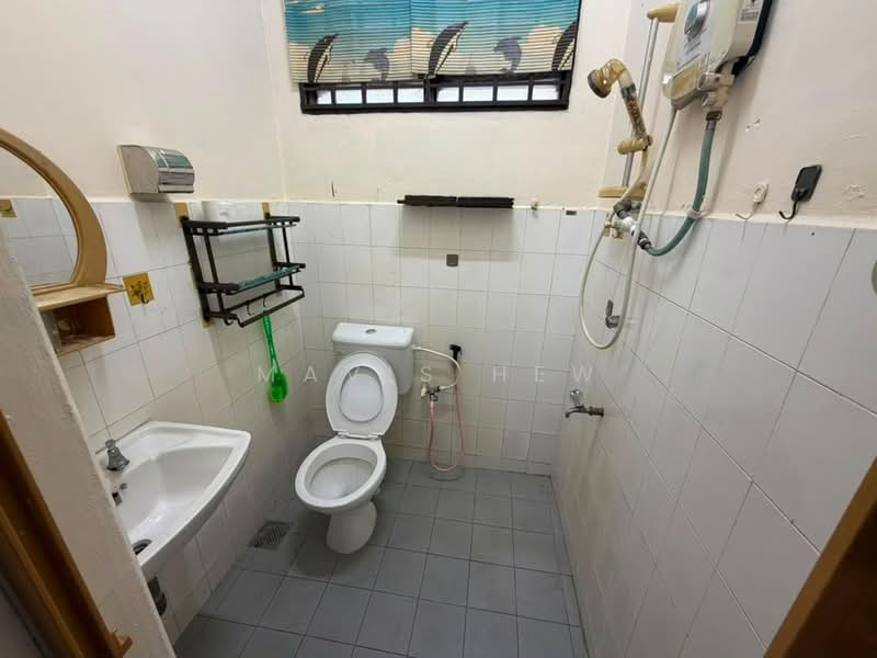 2-storey Terraced House for Rent in Taman Megah Ria (Masai) - Mavis Hew - Bathroom - PropertyGuru.com.my