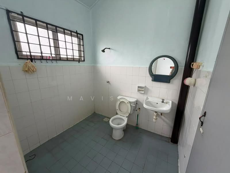 2-storey Terraced House for Rent in Taman Megah Ria (Masai) - Mavis Hew - Bathroom - PropertyGuru.com.my