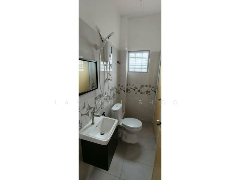 Rumah Teres 2 Tingkat untuk Disewa di Batu Caves (Selangor) - Lay Moi Shoo - Bathroom - PropertyGuru.com.my