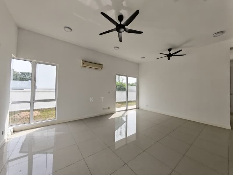 Semi-Detached House for Sale in Puchong (Selangor) - KT Go - Living Room - PropertyGuru.com.my