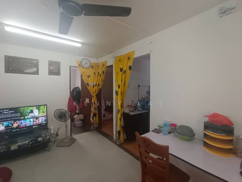 Rumah Flat untuk Dijual di Flat Pandan Jaya - Kenny Lai - Living Room - PropertyGuru.com.my