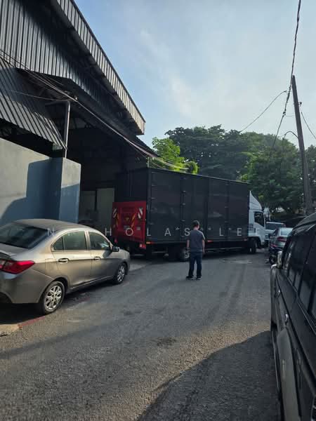Detached Factory for Rent in Salak South (Kuala Lumpur) - Nicholas Lee - Exterior - PropertyGuru.com.my