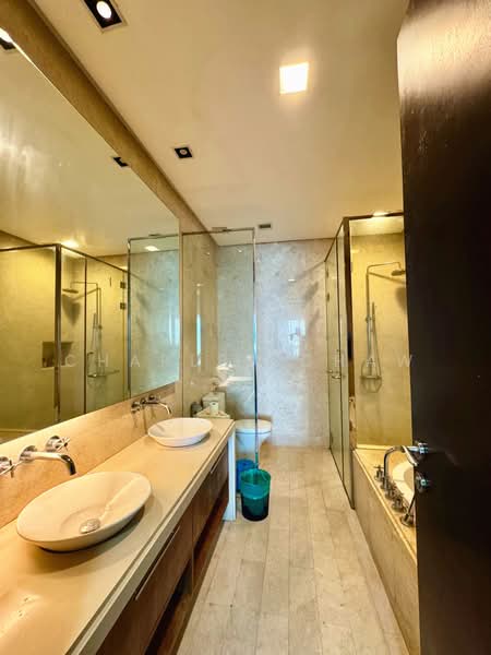 Servis Apartment untuk Disewa di Straits Quay (The Suites at Waterside) - Charles Chaw - Bathroom - PropertyGuru.com.my