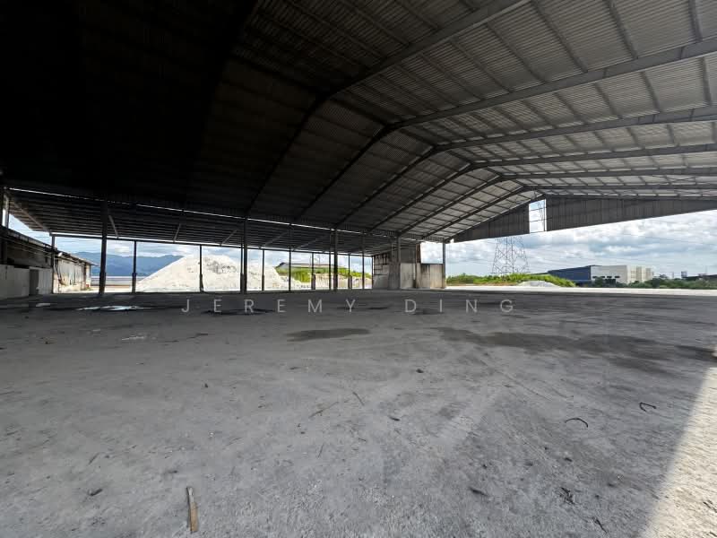 Banglo Komersial untuk Disewa di Taman Tropika (Kulai) - Jeremy Ding - PropertyGuru.com.my