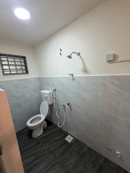 Rumah Teres 2 Tingkat untuk Dijual di Taman Mutiara (Pontian) - Marcus Tey - Bathroom - PropertyGuru.com.my