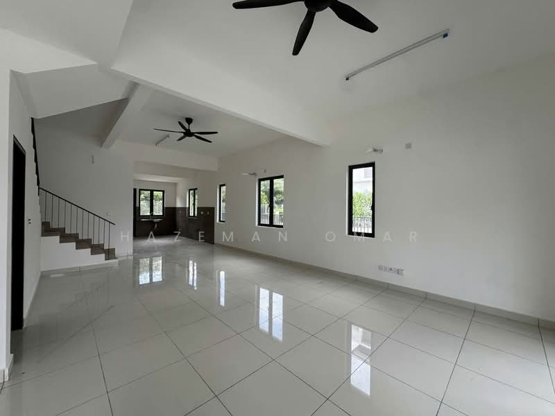 2-storey Terraced House for Rent in Alam Impian (Shah Alam) - Hazeman Omar - Living Room - PropertyGuru.com.my