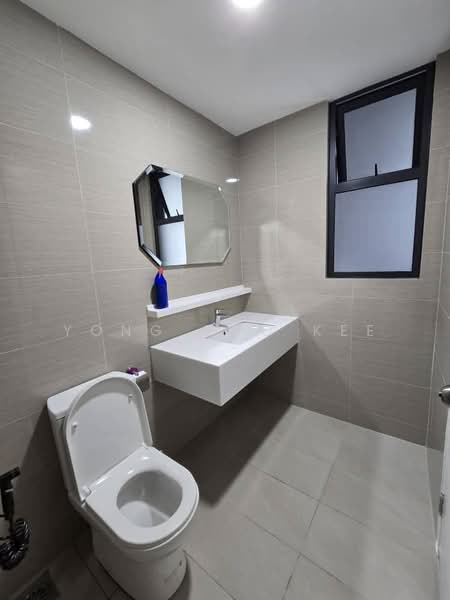 Servis Apartment untuk Disewa di GEM Residences - Yong Soo Kee - Bathroom - PropertyGuru.com.my