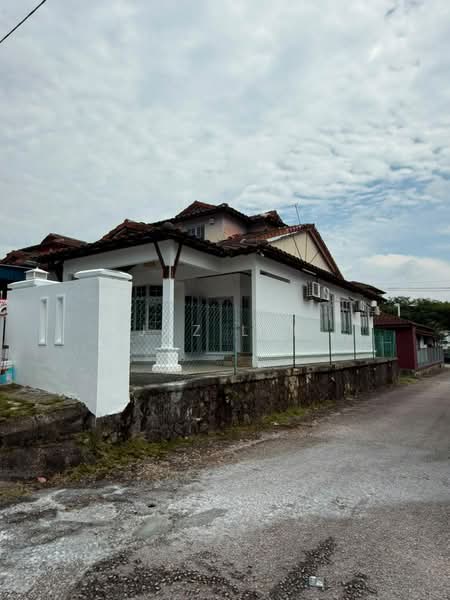1-storey Terraced House for Sale in Bandar Uda Utama (Johor Bahru) - Jaz Lee - PropertyGuru.com.my