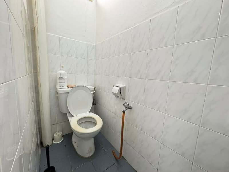 Office for Rent in Taman Molek (Johor Bahru) - SJ CHAN - PropertyGuru.com.my