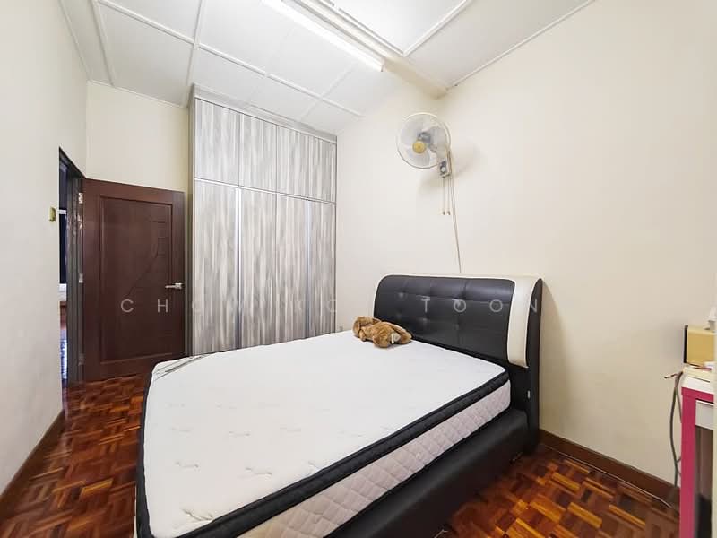 Rumah Teres 2-Tingkat untuk Dijual di Bandar Kinrara (Selangor) - Chow Kok Toong - Bedroom - PropertyGuru.com.my