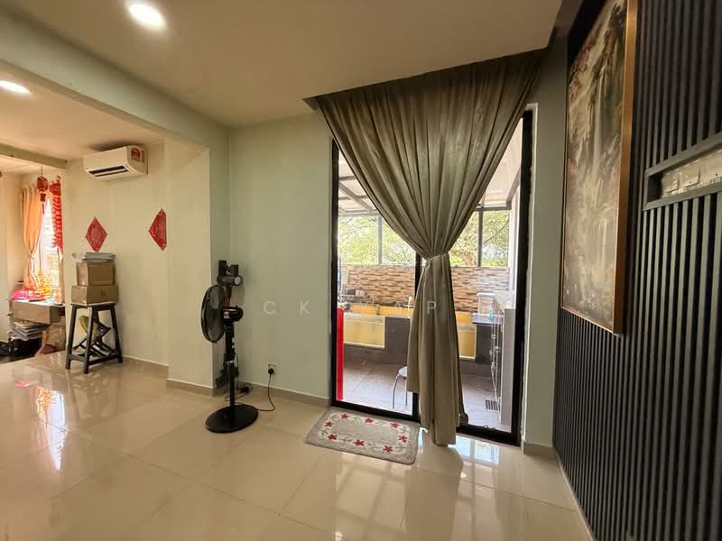 Rumah Berkembar untuk Dijual di Rawang (Selangor) - CK Yap - Living Room - PropertyGuru.com.my