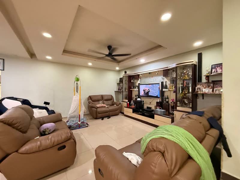 Rumah Berkembar untuk Dijual di Rawang (Selangor) - CK Yap - Living Room - PropertyGuru.com.my