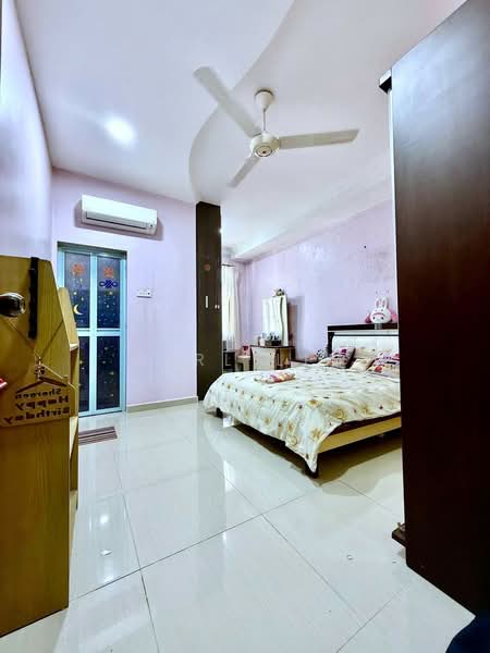 Rumah Teres 2 Tingkat untuk Dijual di Taman Desa Tebrau (Tebrau) - Karl Lim - Bedroom - PropertyGuru.com.my