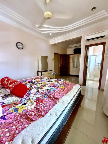 Rumah Teres 2 Tingkat untuk Dijual di Taman Desa Tebrau (Tebrau) - Karl Lim - Bedroom - PropertyGuru.com.my