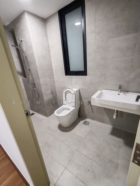 Kondominium untuk Dijual di First Residence (Residensi Unggul) - Kien Yung Liaw - Bathroom - PropertyGuru.com.my