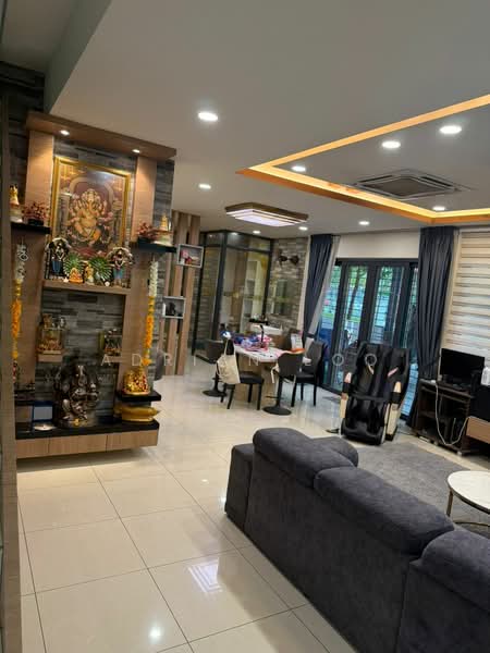 Rumah Teres 3 Tingkat untuk Dijual di Puchong (Selangor) - Adrian Loo - Living Room - PropertyGuru.com.my