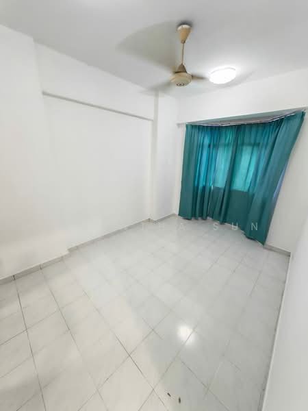 Apartment for Sale at Tasik Heights Apartment - Samantha Sun - Master Bedroom - PropertyGuru.com.my
