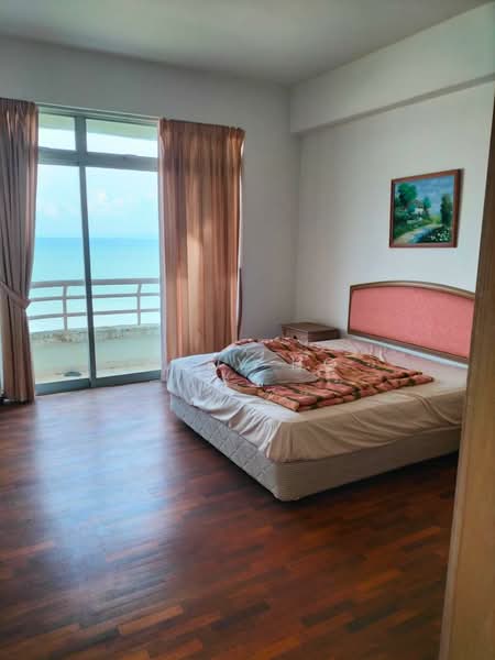 Condominium for Sale at Ocean Palms Condominium - Abby Ho - Bedroom - PropertyGuru.com.my