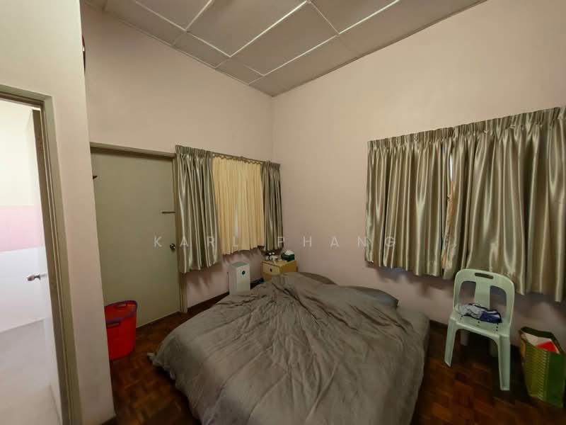 Rumah Teres 2 Tingkat untuk Dijual di SS25 (Petaling Jaya) - Karl Phang - Bedroom - PropertyGuru.com.my