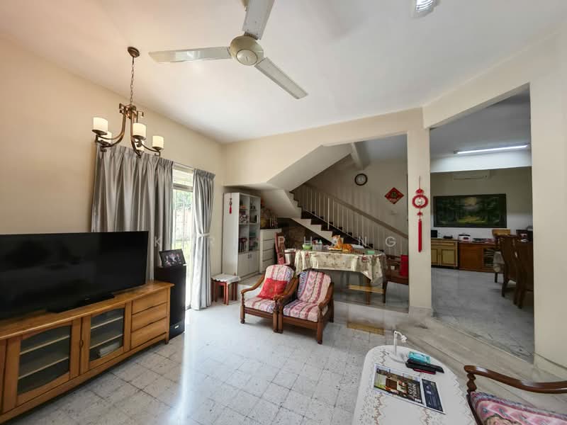 Rumah Teres 2 Tingkat untuk Dijual di SS25 (Petaling Jaya) - Karl Phang - Living Room - PropertyGuru.com.my