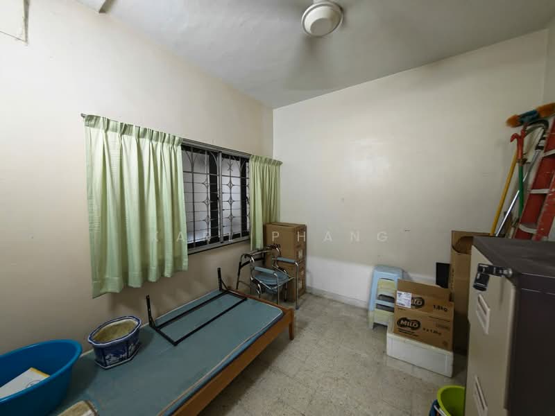 Rumah Teres 2 Tingkat untuk Dijual di SS25 (Petaling Jaya) - Karl Phang - Bedroom - PropertyGuru.com.my