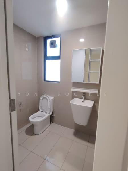 Servis Apartment untuk Disewa di GEM Residences - Yong Soo Kee - Bathroom - PropertyGuru.com.my