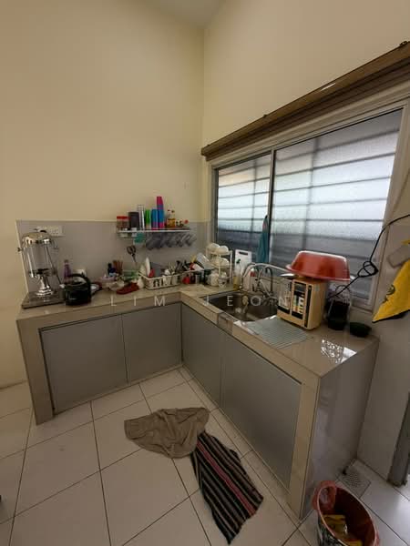 1-storey Terraced House for Sale in Taman Sentosa (Klang) - Lim Jeon - Kitchen - PropertyGuru.com.my