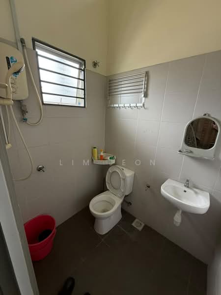 1-storey Terraced House for Sale in Taman Sentosa (Klang) - Lim Jeon - PropertyGuru.com.my