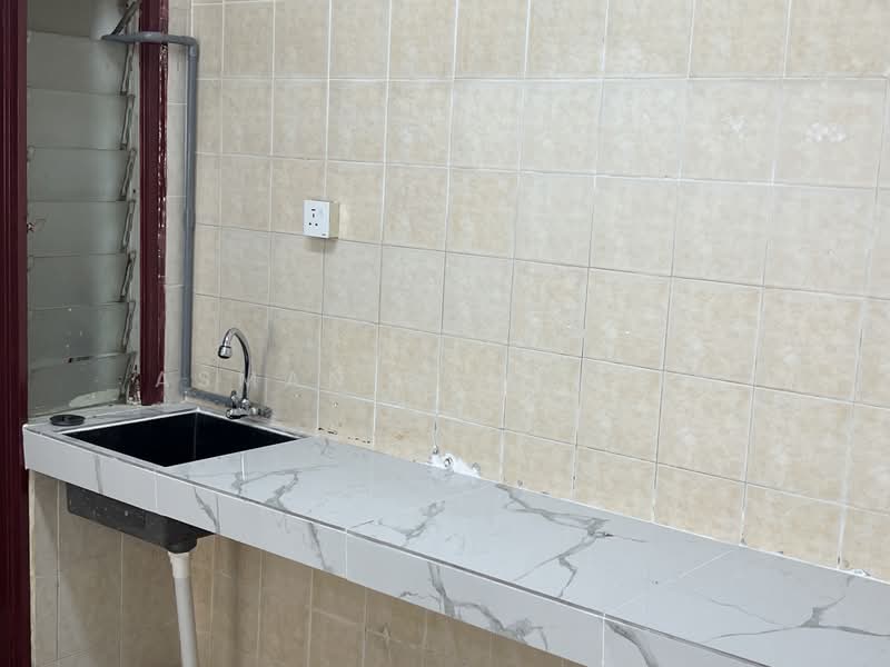Pangsapuri untuk Disewa di Pangsapuri Mutiara Subang - Asman Samsudin - Kitchen - PropertyGuru.com.my